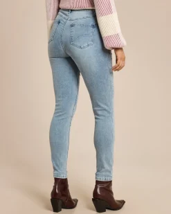 Jeans mit Wellenstick