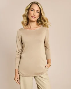 Pullover mit U-Boot Ausschnitt