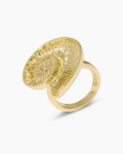 Ring im Muschel-Design