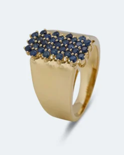 Ring mit Edelstein