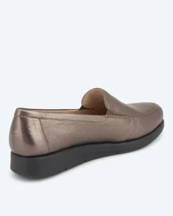 Slipper mit Krokodetails