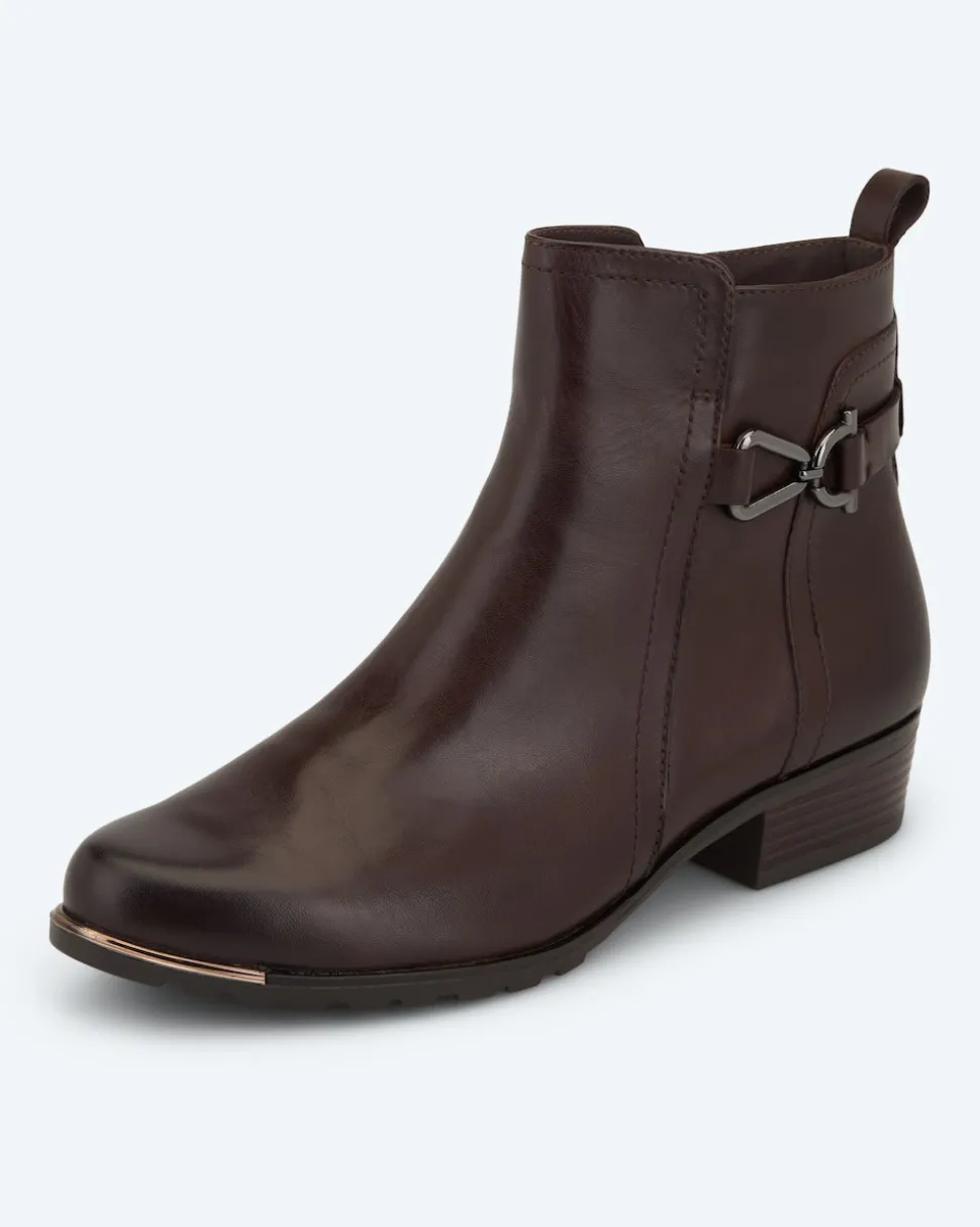 Stiefelette mit Deko